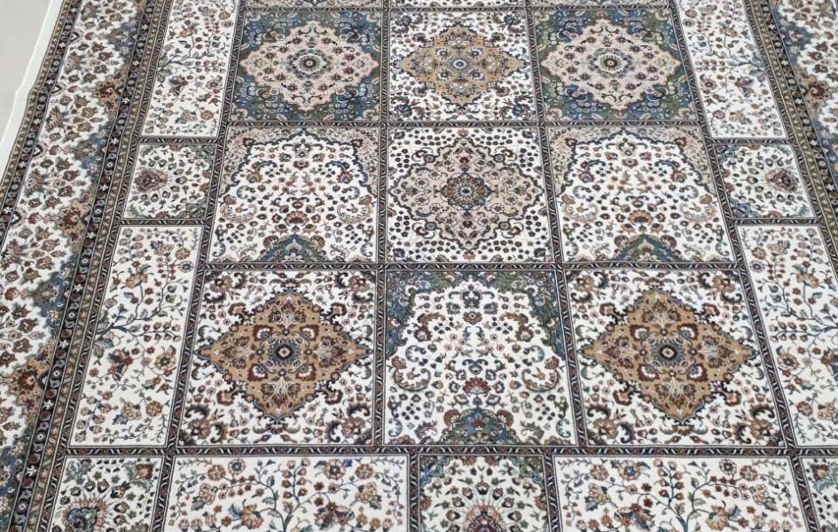 Ковёр из вискозы Royal Palace 14715 6161
